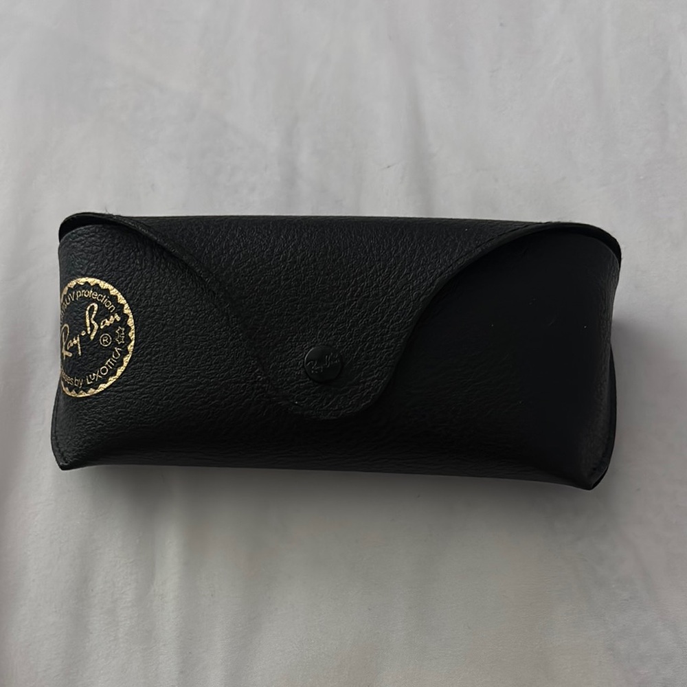 Ray-Ban Black Sunglasses Case Sleek Design Iconic Logo